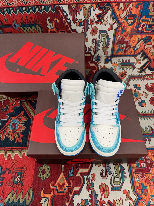 ナイキ靴背面デザイン